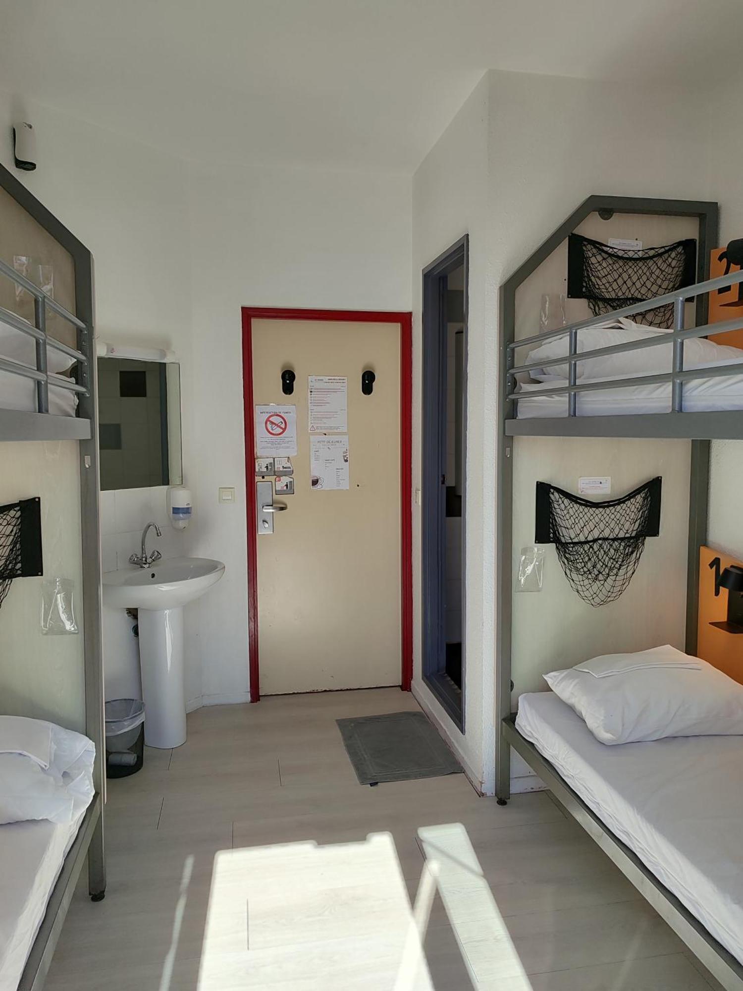 Hostel Hi